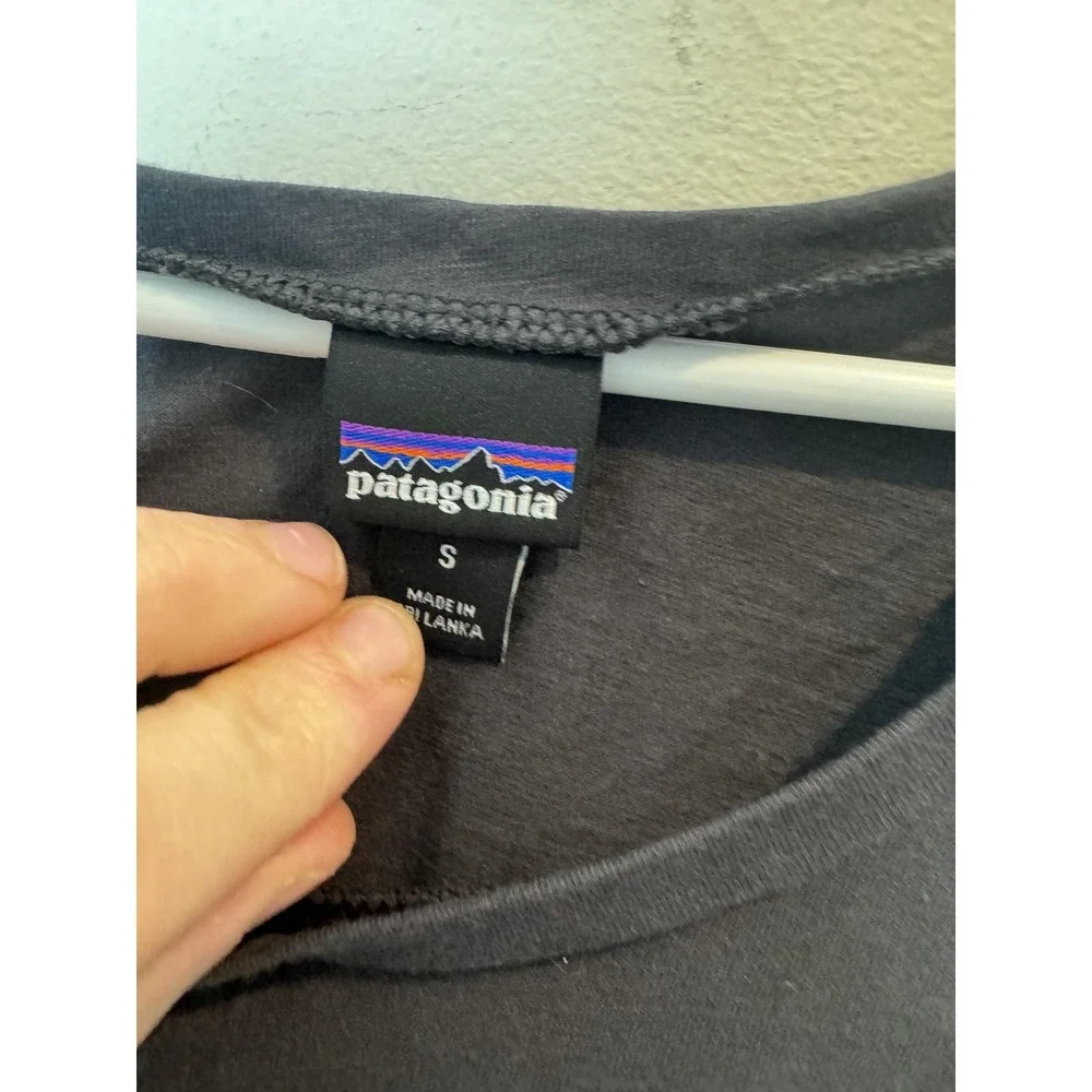 Patagonia Tank‎ Top Mens Small Gray Basic Sleeveless Casual Summer Crew Neck
